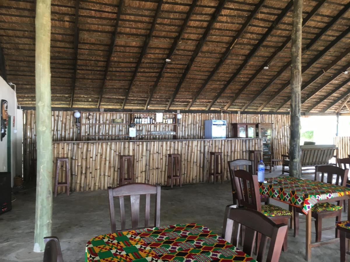 The Akwidaa Inn Extérieur photo