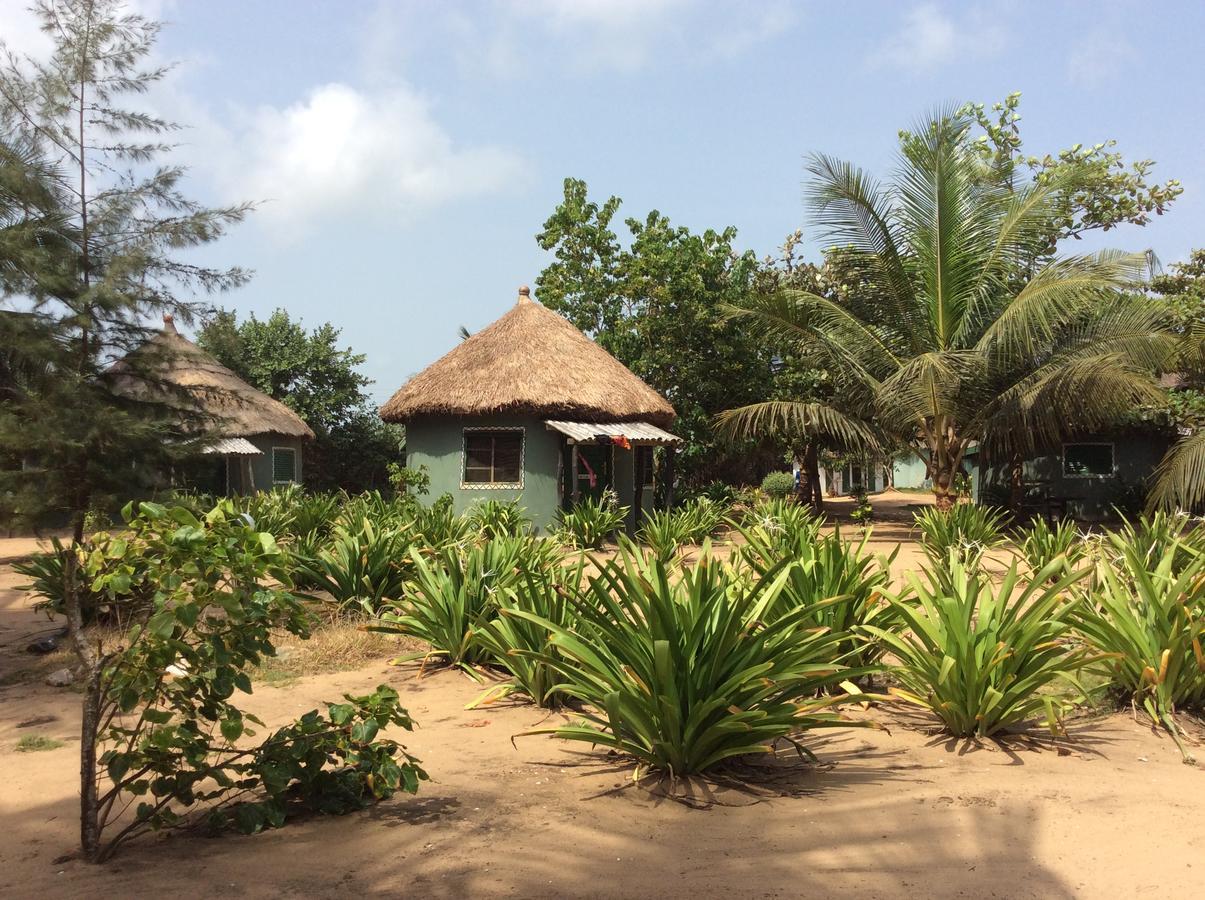 The Akwidaa Inn Extérieur photo